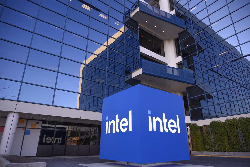 Intel tiene un plan para recuperar su antigua gloria. El problema es que llevarlo a cabo no le va a resultar fácil